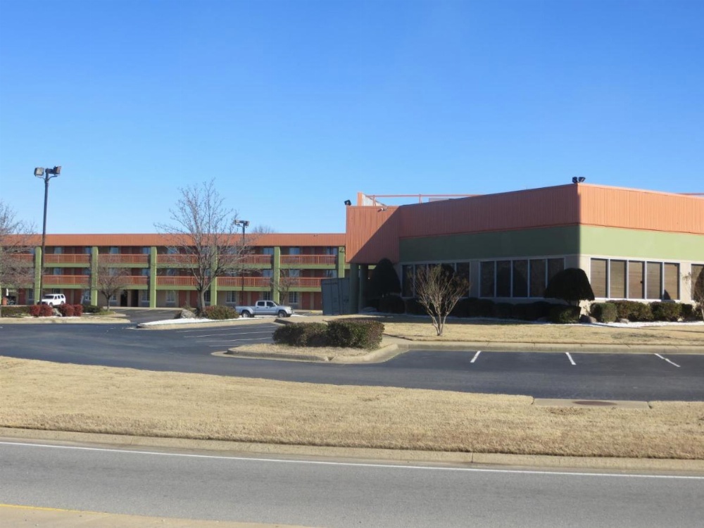 Super 8 by Wyndham Little Rock/Otter Creek Image 15