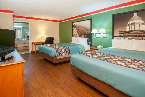 Super 8 by Wyndham Little Rock/Otter Creek image 16